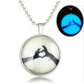 Vente en gros Bijoux De Dubai Lumioous Collier Pendentif Nekclace Aniversary